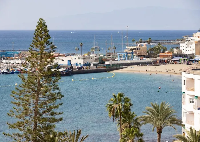 Comodoro لوس كريستيانوس