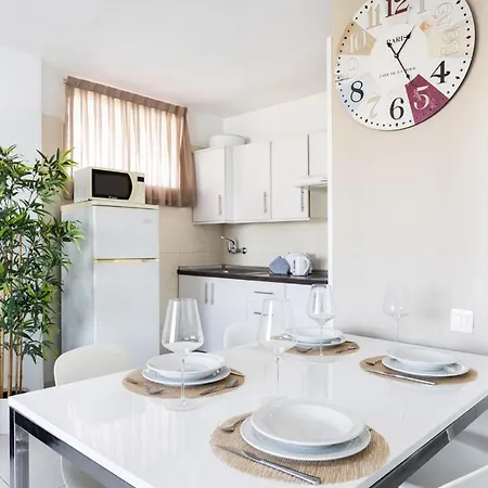 Apartment Comodoro *